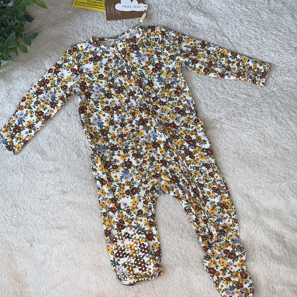 NWT Angel Dear Sweet Calico Floral Zipper Footie 3-6M
